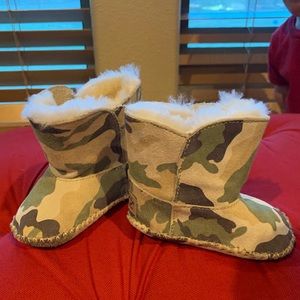 SOLD ON MERCARI CAmo baby Uggs size 2/3